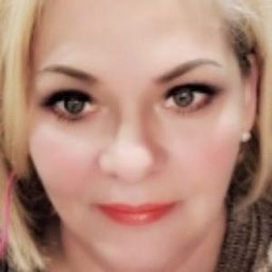 Meet your Posher, Peggy